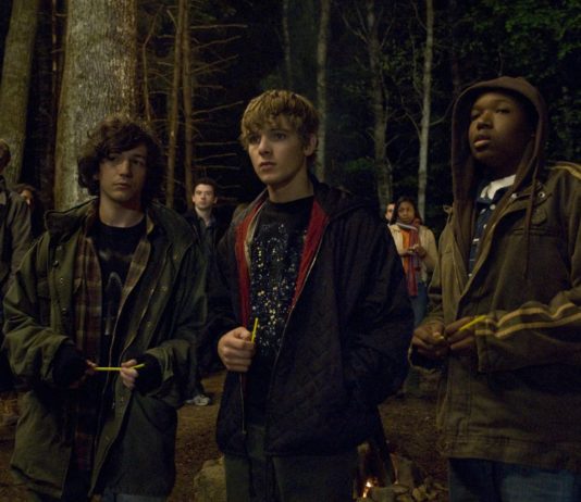 ALMAS CONDENADAS (MY SOUL TO TAKE): CLIP EN EXCLUSIVA DE LO NUEVO DE WES CRAVEN Almas Condenadas