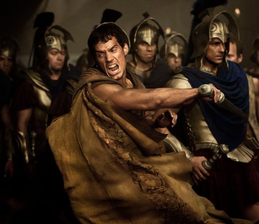 INMORTALS: Tráiler en español de la batalla entre Dioses y hombres