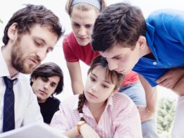 PROMOCIÓN FANTASMA: Una comedia paranormal de los creadores de SPANISH MOVIE Promoción fantasma