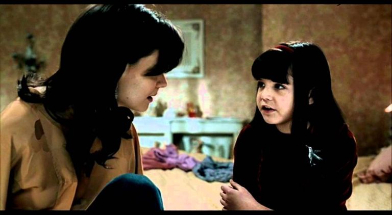 «NO TENGAS MIEDO A LA OSCURIDAD» llega este viernes a la cartelera española