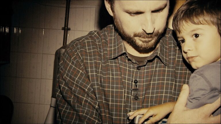 APARTMENT 143 (EMERGO): Tráiler internacional del filme de Carles Torrens