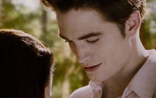 Crítica: La saga crepúsculo: Amanecer parte 2 Saga Crepusculo Aamanecer parte 2 Robert Pattinson