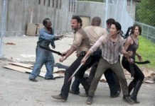 Nuevas fotos del interior de la prisión en «THE WALKING DEAD» Temporada 3 tumbaabierta_the-walking_dead_t3_carcel