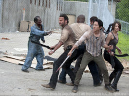 Nuevas fotos del interior de la prisión en «THE WALKING DEAD» Temporada 3 tumbaabierta_the-walking_dead_t3_carcel