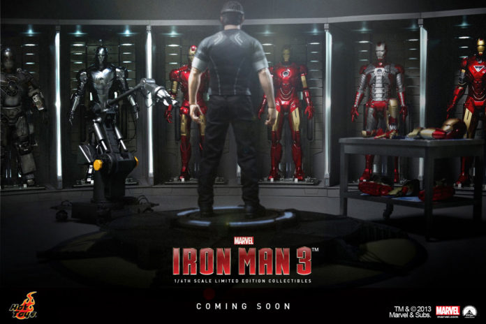 Hot Toys Iron Man 3. Tony Stark in Workshop