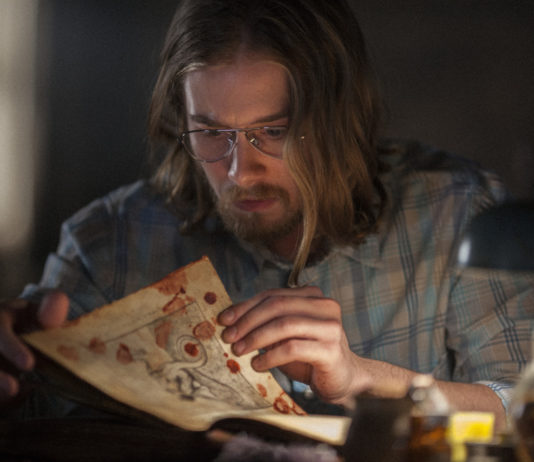 «POSESIÓN INFERNAL» (EVIL DEAD): Nuevo tráiler sin censura