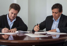 Warner Bros. crea una beca para el curso 2013-14 en la ECAM Gonzalo Salazar Simpson Director ECAM y Alberto Magaña CFO y VP Warner Bros Spain.jpg