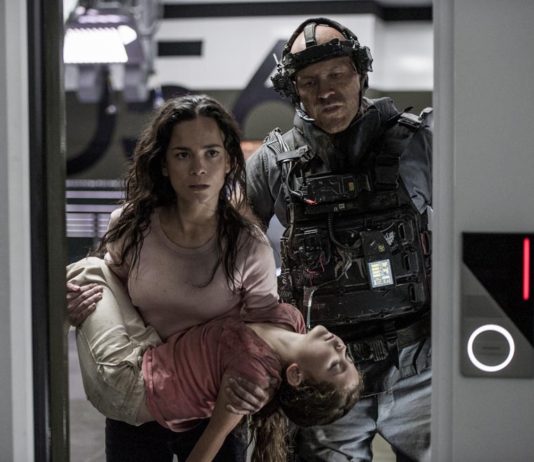 Crítica: Elysium Alice Braga