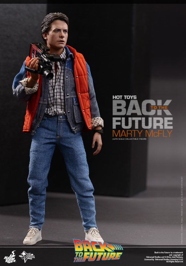 Hot Toys - Back to the Future - Marty McFly Collectible