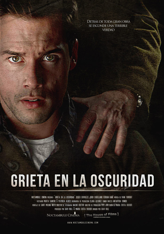 Poster. Grieta en la oscuridad