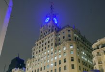 FOX estrella el OVNI de “EXPEDIENTE X” en el centro de Madrid FOX EXPEDIENTE X OVNI Madrid