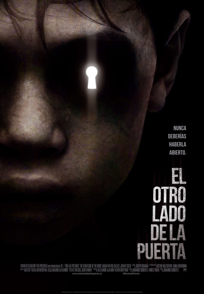 El Otro lado de la Puerta_Poster