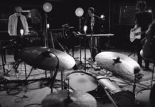 Así suena «1997: RESCATE EN NUEVA YORK» interpretado por John Carpenter.