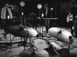 Así suena «1997: RESCATE EN NUEVA YORK» interpretado por John Carpenter.