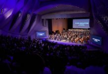 Tenerife confirma con Fimucité 12 su estatus de capital mundial de la música para el cine Concierto Live to picture "Encuentos en la Tercera Fase". Orquesta Sinfónica de Tenerife dirigida por Diego Navarro. Auditorio de Tenerife © Aarón S. Ramos/Fimucité