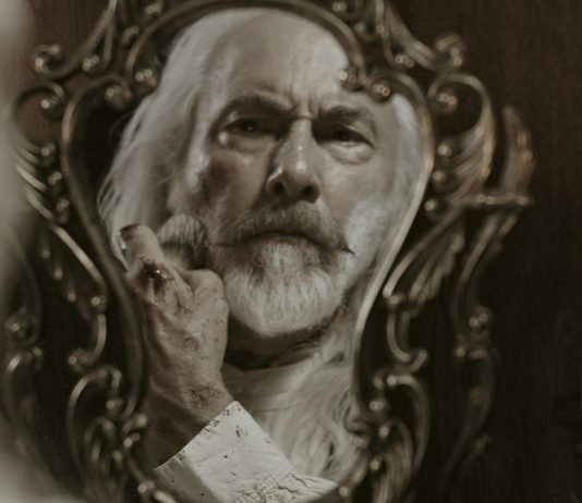 Selección de cortos a concurso del FESTIVAL DE CINE FANTÁSTICO DE CANARIAS – ISLA CALAVERA 'Keep the gaslight burning', cortometraje protagonizado por Rick Baker.