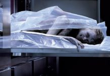 Crítica: ‘CADÁVER’, con el diablo dentro 'Cadáver'