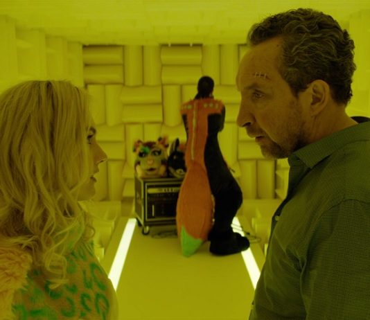 Crítica: ‘FEEDBACK’. Buscando la sintonía 'Feedback'. Eone Films Spain