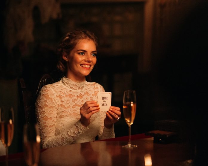 Samara Weaving en 'Ready or not'. Foto: Eric Zachanowich. Twentieth Century Fox