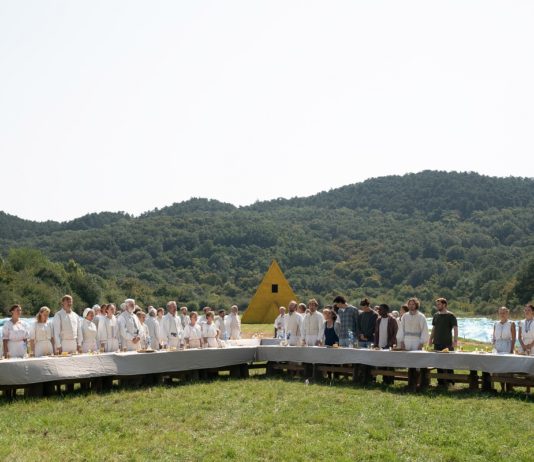 Making of de ‘MIDSOMMAR’: Antes de ‘HEREDITARY’ 'Midsommar'. DeAPlaneta.