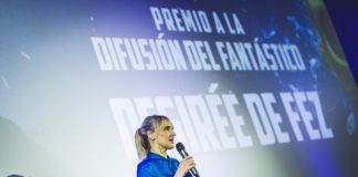 Desirée de Fez presenta su primera novela, NO LA DEJES SOLA, un retrato brutal del miedo y los lazos familiares Desirée de Fez, Premio Isla Calavera a la Difusión del Fantástico.