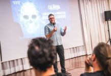 El FESTIVAL ISLA CALAVERA celebra el I ENCUENTRO DE INDUSTRIA: RODAR EN CANARIAS El productor Daniel Noah, SpectreVision, uno de los destacados ponentes del I Encuentro de Industria Isla Calavera: Rodar en Canarias.