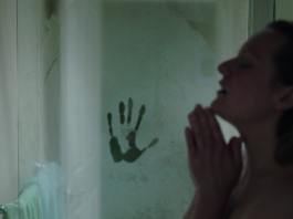 Crítica: ‘EL HOMBRE INVISIBLE’. Mi problema con Leigh Whannell Tras su participación en Nosotros, Elisabeth Moss vuelve al cine de terror con El hombre invisible.