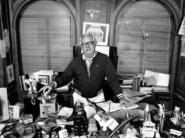 EL ÁRBOL DE LAS BRUJAS. Ray Bradbury – 1972 Ray Bradbury