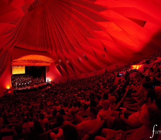 Nace el CANAL FIMUCITÉ, espacio web con las mejores interpretaciones del festival de música de cine Concierto “Bram Stoker’s Dracula In Concert”, celebrado en Fimucité 13.