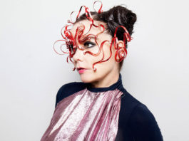 ‘THE NORTHMAN’: Björk, la nueva bruja de Robert Eggers La artista islandesa Björk vuelve al cine en el drama histórico The Northman, de Robert Eggers.