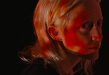 SITGES 2020 apuesta por los nuevos talentos del fantástico en su atrevida programación Andrea Riseborough protagoniza 'Possessor', de Brandon Cronenberg.