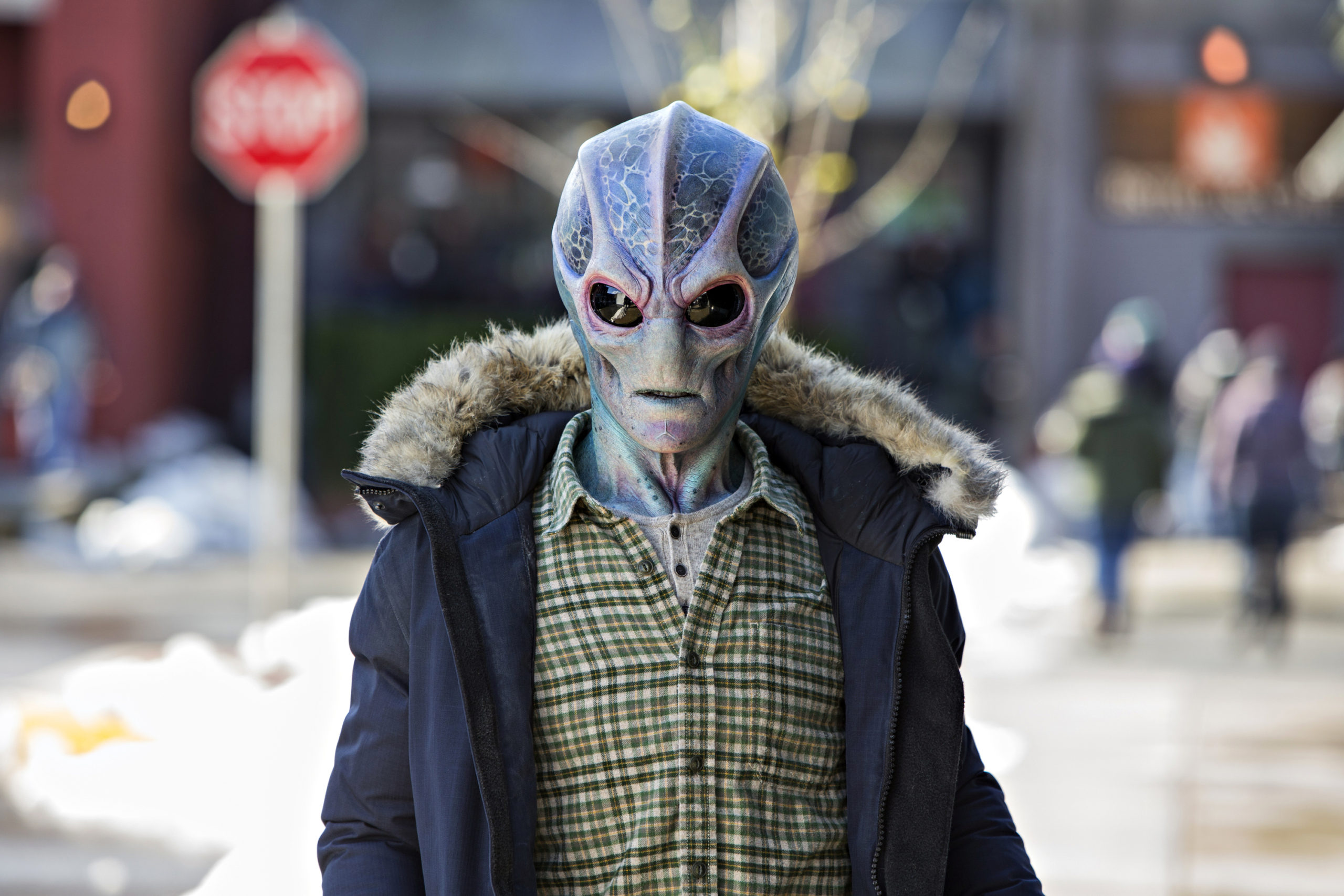 RESIDENT ALIEN llega el 15 de febrero a SYFY