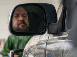 Los cines están abiertos, aunque 4 de cada 10 españoles no lo sabe Salvaje, con Russell Crowe. DeAPlaneta