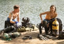 THE DEEP HOUSE: Otra «vuelta de tuerca» al género de casas encantadas Primera imagen de ‘The Deep House’, el nuevo largometraje de terror de Alexandre Bustillo y Julien Maury.