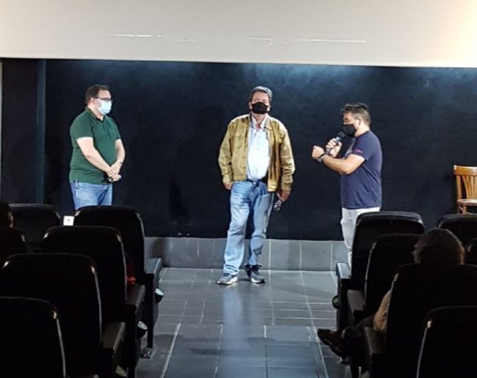Presentación de El increíble hombre menguante, con la participación de Manuel Díaz Noda, Fernando de Iturrate y Ramón González Trujillo.