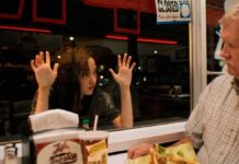 MONA LISA AND THE BLOOD MOON: Ana Lily Amirpour abrirá Sitges con su “luna de sangre” ‘Mona Lisa and the Blood Moon’ también competirá en la próxima edición del Festival de Venecia.