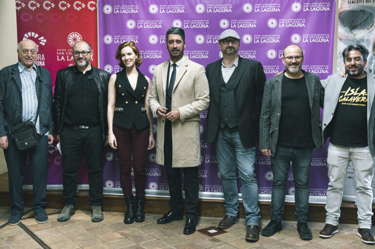 Neil Marshall, Charlotte Kirk y Víctor Matellano, en el Festival Isla Calavera