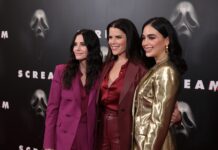 «LEGACY CAST»: El reparto original de SCREAM habla de la nueva secuela Courteney Cox, Neve Campbell y Melissa Barrera, durante la promoción de Scream. Alex J. Berliner/ABImages