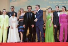 CANNES 2022: COUPEZ! Morir en plano secuencia El director Michel Hazanavicius y los protagonistas de Coupez!, en la inauguración de Cannes 2022.