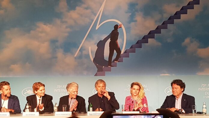 Rueda de prensa de Crimes of the future en Cannes 2022.