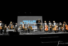 Musimagen y FIMUCITÉ anuncian los ganadores de los V Premios de la Música para el Audiovisual Español Segundo concierto "Somos La Resistencia: La Casa de Papel en Concierto". Diego Navarro, director y compositor. Orquesta Sinfonica de Tenerife. Cecilia Krull, voz solista. Fran León, voz solista. Gonzalo de Araoz, Guitarras y mandolina. Daniel Lukacks, bajo eléctrico. David González, teclado. Siddharta Dorta, batería. Con la participación especial de Manel Santisteban, piano y Pedro Alonso, voz. Auditorio de Tenerife © Aarón S. Ramos/Fimucité