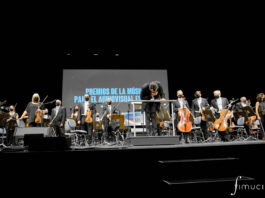 Musimagen y FIMUCITÉ anuncian los ganadores de los V Premios de la Música para el Audiovisual Español Segundo concierto "Somos La Resistencia: La Casa de Papel en Concierto". Diego Navarro, director y compositor. Orquesta Sinfonica de Tenerife. Cecilia Krull, voz solista. Fran León, voz solista. Gonzalo de Araoz, Guitarras y mandolina. Daniel Lukacks, bajo eléctrico. David González, teclado. Siddharta Dorta, batería. Con la participación especial de Manel Santisteban, piano y Pedro Alonso, voz. Auditorio de Tenerife © Aarón S. Ramos/Fimucité