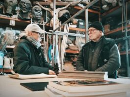 EL VALLE DE CONCAVENATOR de Víctor Matellano, a concurso en Sitges Documenta El paleontólogo José Luis Sanz y el maestro de los efectos especiales, Colin Arthur en una escena de la película.