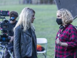 Se rueda LA ERMITA: Los hombres pájaro de Carlota Pereda Belén Rueda y Carlota Pereda, en el rodaje de ‘La ermita’.