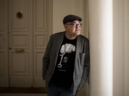 El escritor canario de novela negra Alexis Ravelo muere a los 51 años Alexis Ravelo. Foto: Antonio Heredia