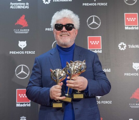 Sigue en directo los PREMIOS FEROZ 2023 Pedro Almodóvar en los Premios Feroz 2020.