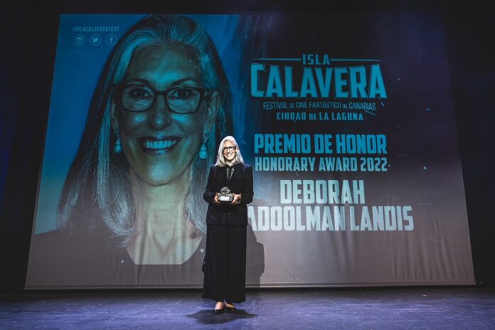 Deborah Nadoolman Landis recogía en noviembre de 2022 el Premio Isla Calavera de Honor.