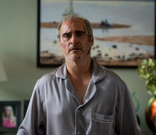 Crítica: BEAU TIENE MIEDO. La trastornada odisea de Beau Joaquin Phoenix en Beau tiene miedo, de Ari Aster.