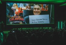 Flash Gordon visitará la ISLA CALAVERA Sam J. Jones anuncia su presencia en el Festival Isla Calavera 2023.