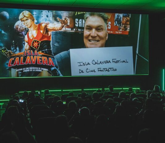 Flash Gordon visitará la ISLA CALAVERA Sam J. Jones anuncia su presencia en el Festival Isla Calavera 2023.
